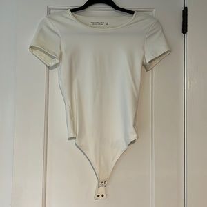 Abercrombie- White T-Shirt Body Suit